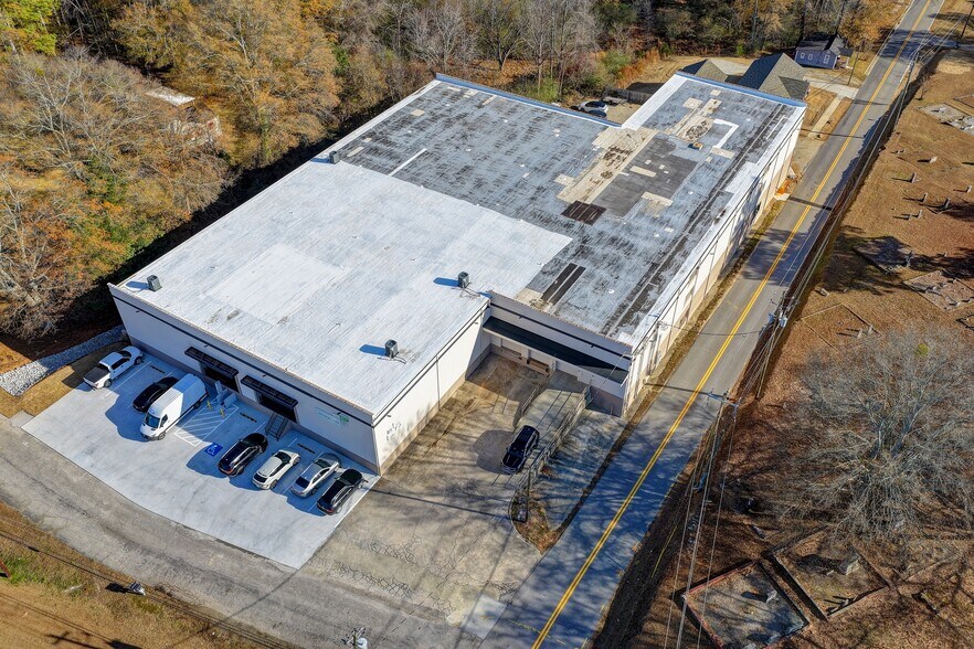 More Photos Of 4784 Cantrell Rd, Flowery Branch Warehouse For Sale