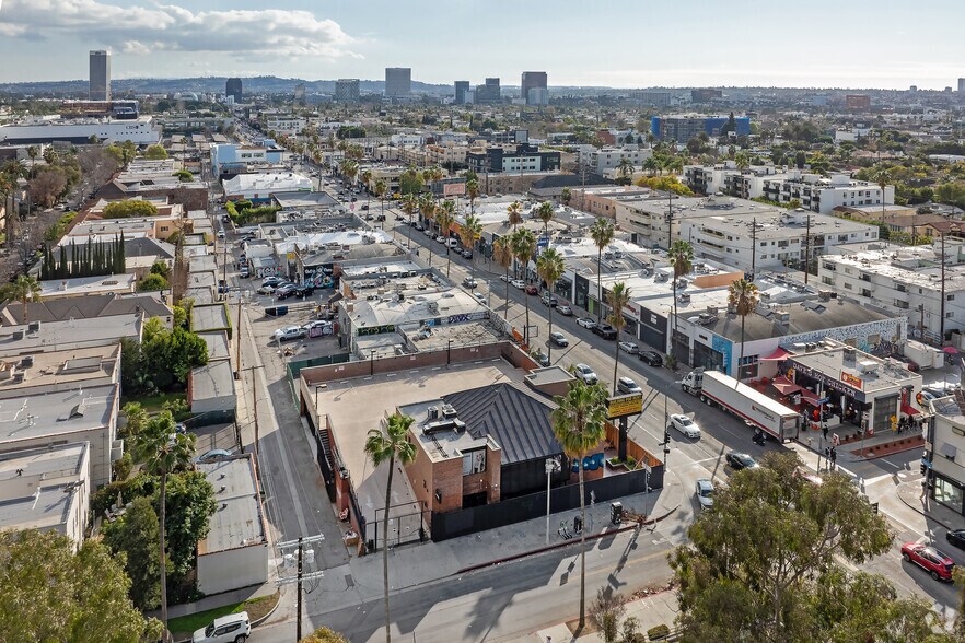More Photos Of 464 N Fairfax Ave, Los Angeles Office For Lease