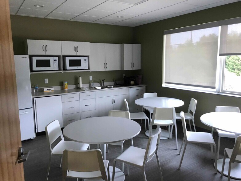 More Photos Of 840 Bear Paw Ave, Rice Lake Medical For Sale