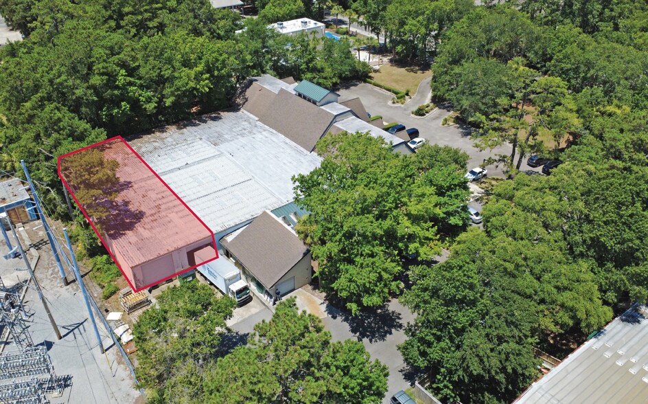 More Photos Of 10 Target Rd, Hilton Head Island Showroom For Sale