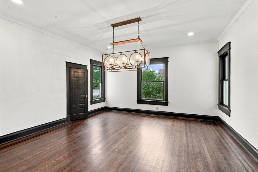 More Photos Of 1417 8th Ave, Fort Worth Hospitality For Sale