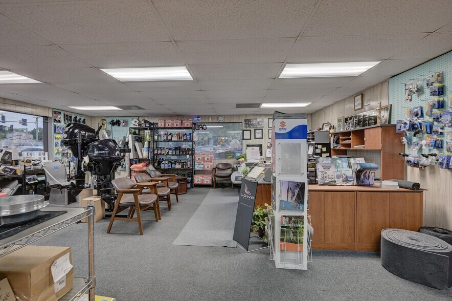 More Photos Of 4961 Highway 43, Seneca Marina For Sale