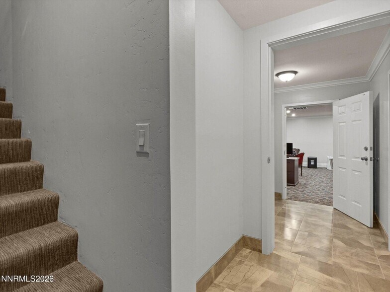 More Photos Of 441 W Plumb Ln, Reno Office For Sale