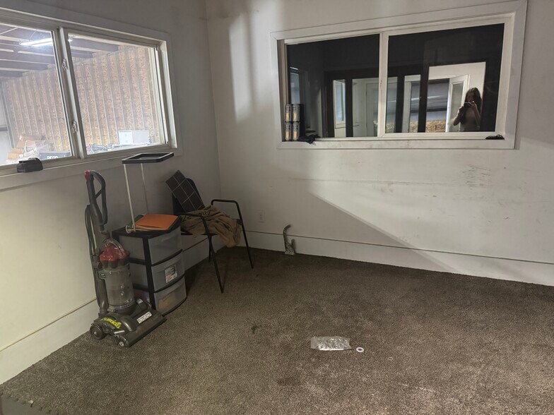 More Photos Of 2294 W 700 S, Springville Warehouse For Sale