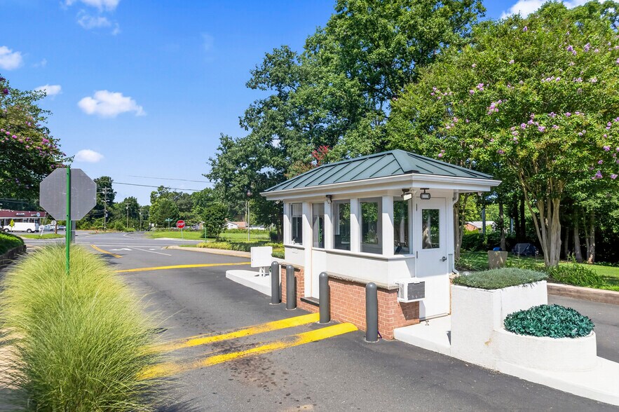More Photos Of 7500 Prince Cole Ct, Manassas Apartments For Sale
