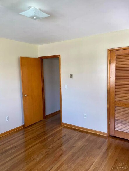 More Photos Of 405 N Main St, Georgetown Apartments For Sale