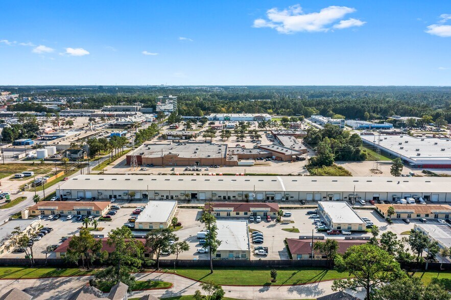 More Photos Of 25329 Budde Rd, The Woodlands Unknown For Lease