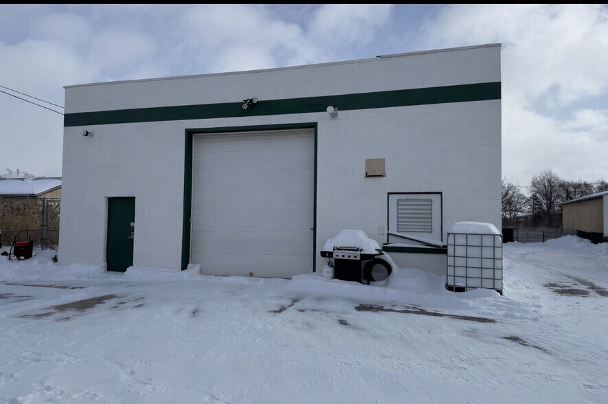 More Photos Of 375 Clay Rd, Rochester Light Distribution For Sale