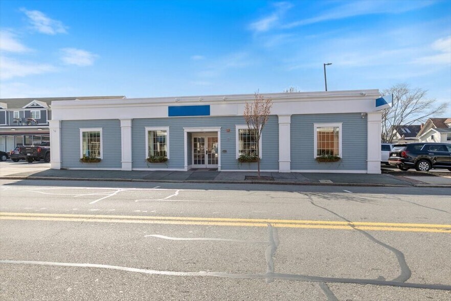 Primary Photo Of 306 Cabot St, Beverly Office For Lease