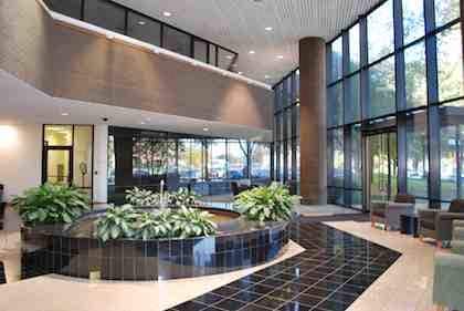 More Photos Of 524 E Lamar Blvd, Arlington Office For Lease