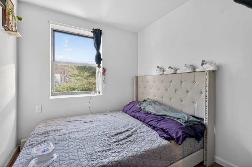 More Photos Of 219-225 Broad st, Staten Island Apartments For Sale
