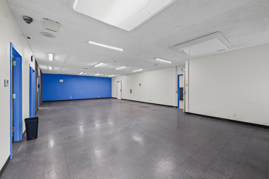 More Photos Of 300 Pendleton Way, Oakland Office For Sale