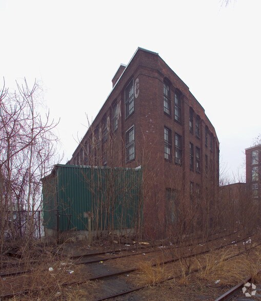 More Photos Of 110 Winter St, Holyoke Manufacturing For Sale