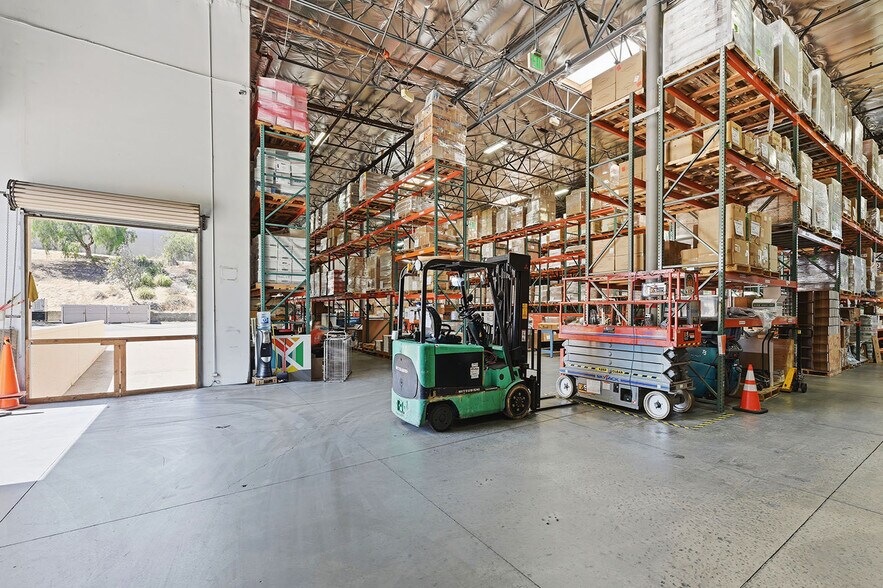 More Photos Of 2400 Boswell Rd, Chula Vista Light Manufacturing For Sale