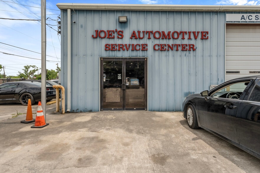 More Photos Of 658 Aldine Mail Route Rd, Houston Auto Repair For Sale