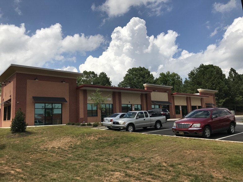 Primary Photo Of 850-852 Perry Rd, Apex Medical For Lease