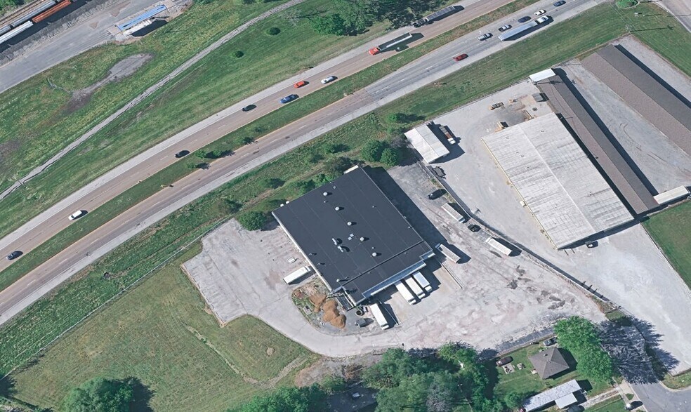 Primary Photo Of 2929 Emzee Ave, Granite City Warehouse For Sale