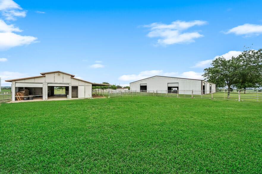 More Photos Of 119 FM 1891, Shiner Land For Sale