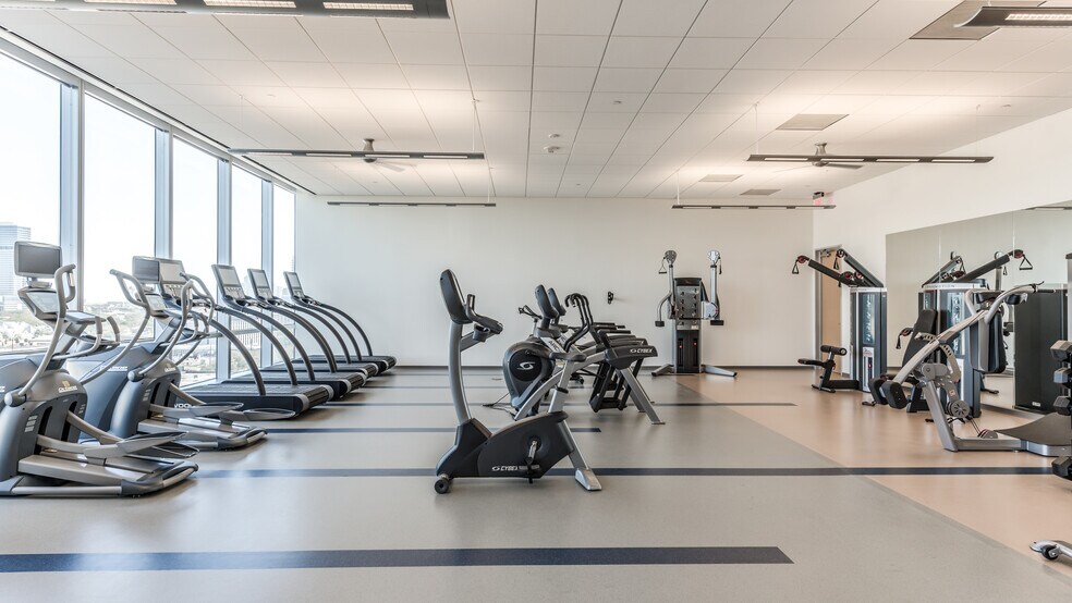 More Photos Of 3737 Buffalo Speedway Ave, Houston Office For Lease