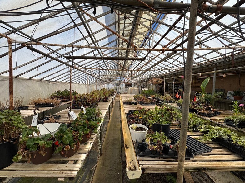 More Photos Of 1993 Wright Rd, Akron Garden Center For Sale