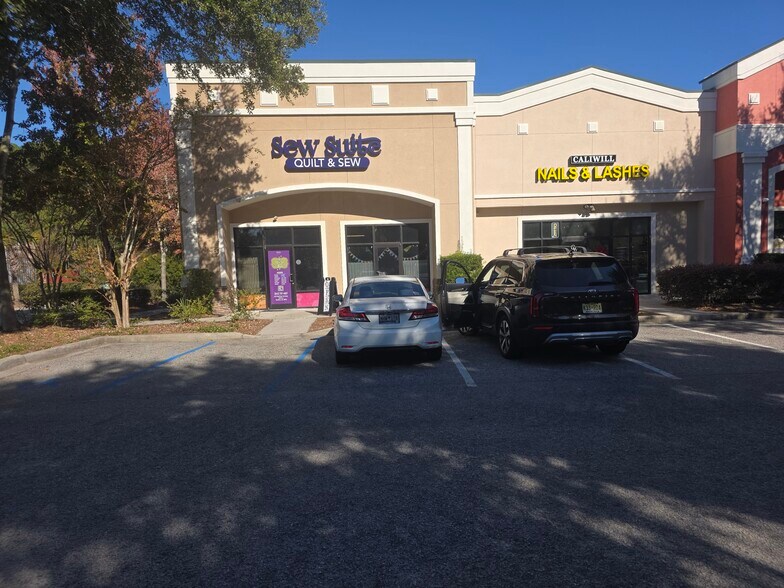 More Photos Of 4375 Bluffton Pky, Bluffton Storefront For Lease