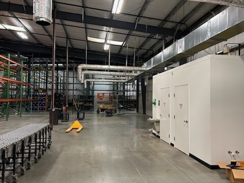 More Photos Of 112 Prosperity Blvd, Piedmont Distribution For Lease