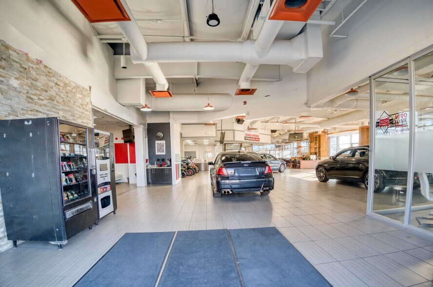 More Photos Of 2730 23 St NE, Calgary Auto Dealership For Sale