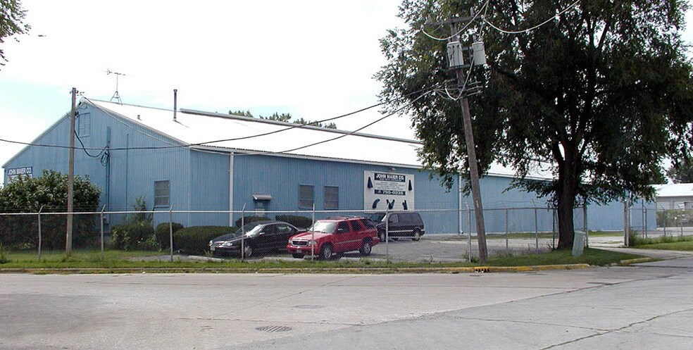 More Photos Of 1101 W Washington Ave, Chicago Heights Manufacturing For Lease