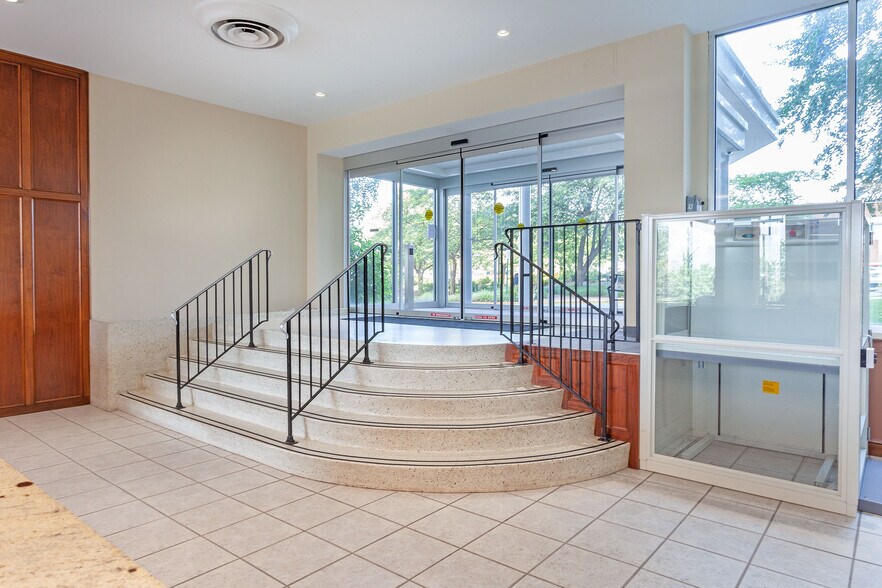 More Photos Of 4600 Duke St, Alexandria Apartments For Sale