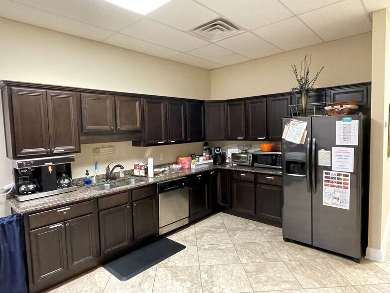 More Photos Of 25366 Profit Dr, Daphne Office For Sale