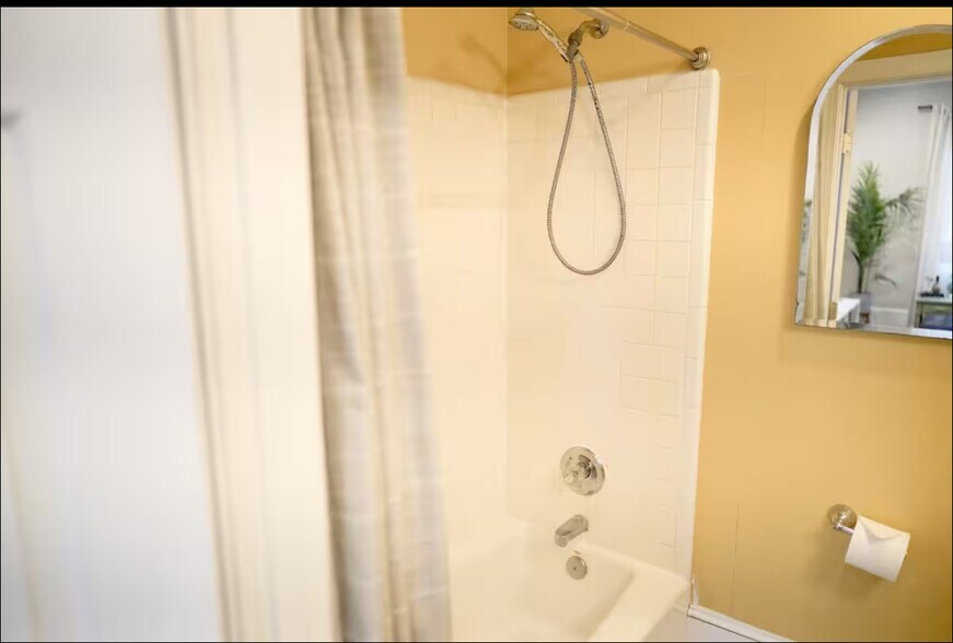 More Photos Of 405 Morson St, Raleigh Office For Lease