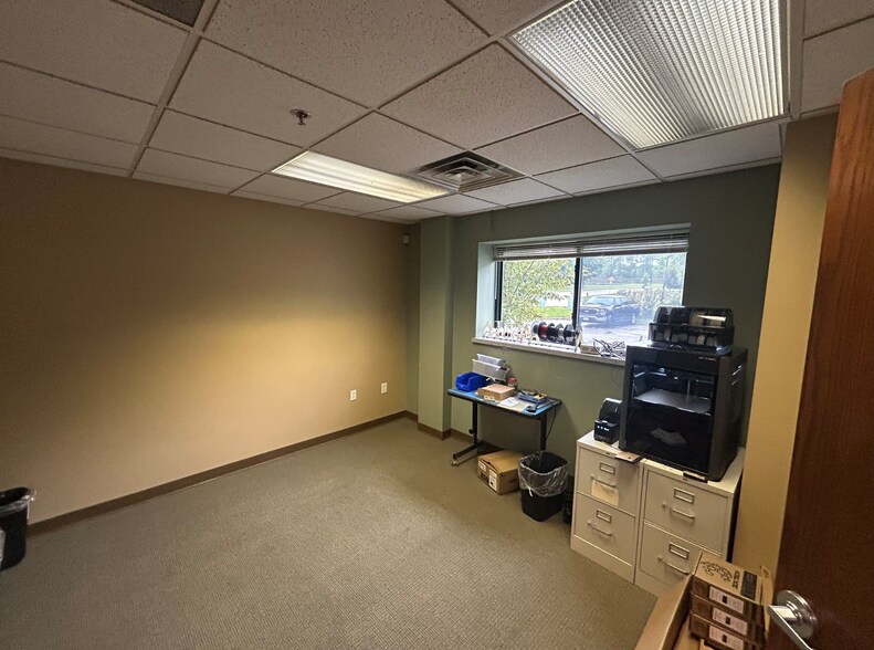 More Photos Of 715 Progress Way, Sun Prairie Warehouse For Lease