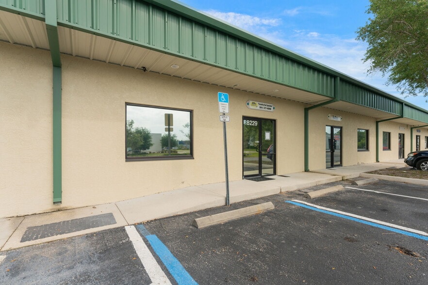 More Photos Of 8221-8239 Blaikie Ct, Sarasota Warehouse For Sale