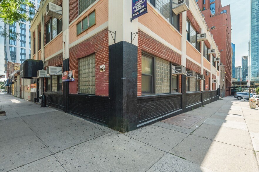 More Photos Of 2804 41st Ave, Long Island City Apartments For Sale