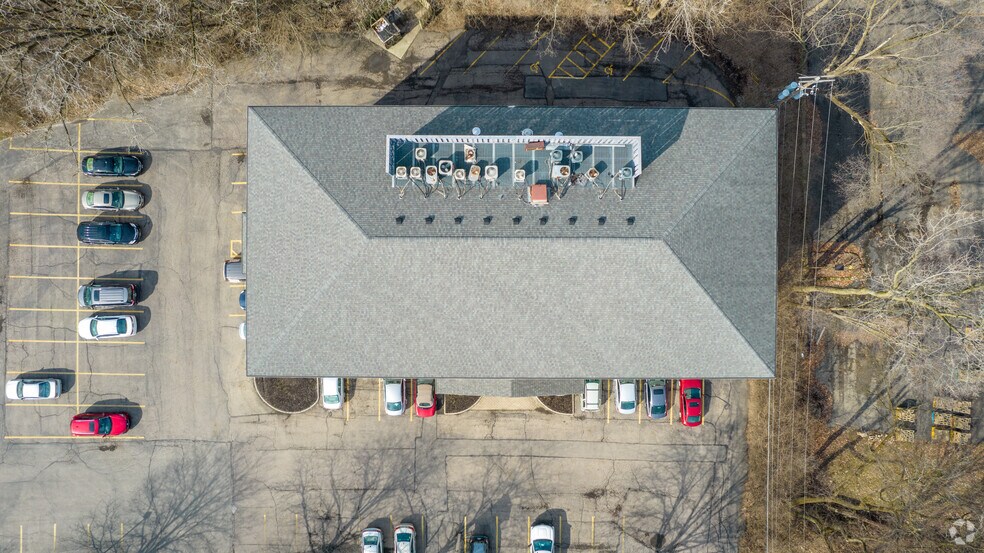 More Photos Of 5701 N High St, Worthington Office For Lease
