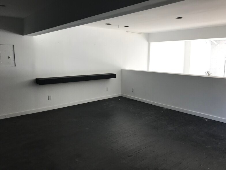 More Photos Of 8051-8055 Beverly Blvd, Los Angeles Storefront Retail Office For Lease