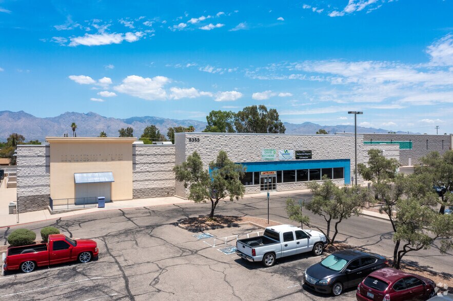 More Photos Of 5355-5455 E Broadway Blvd, Tucson Unknown For Lease
