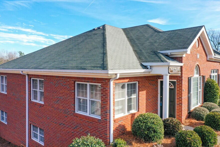 More Photos Of 555 Sun Valley Dr, Roswell Office For Sale
