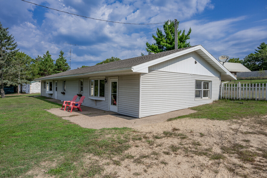 Primary Photo Of 8838 County Highway I, Sparta Veterinarian Kennel For Sale