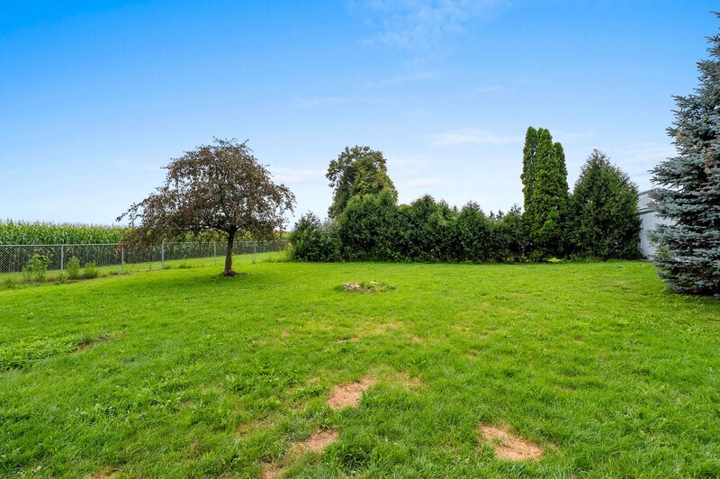 More Photos Of N5367 Mayflower Rd, Shiocton Office For Sale