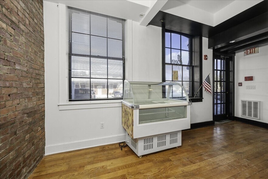 More Photos Of 134 W Main St, Goshen Storefront Retail Residential For Lease