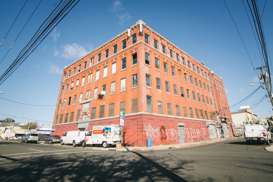More Photos Of 98-104 Murray St, Newark Warehouse For Sale