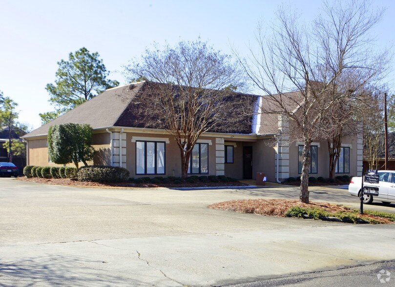 Primary Photo Of 4228 Lomac St, Montgomery Medical For Sale