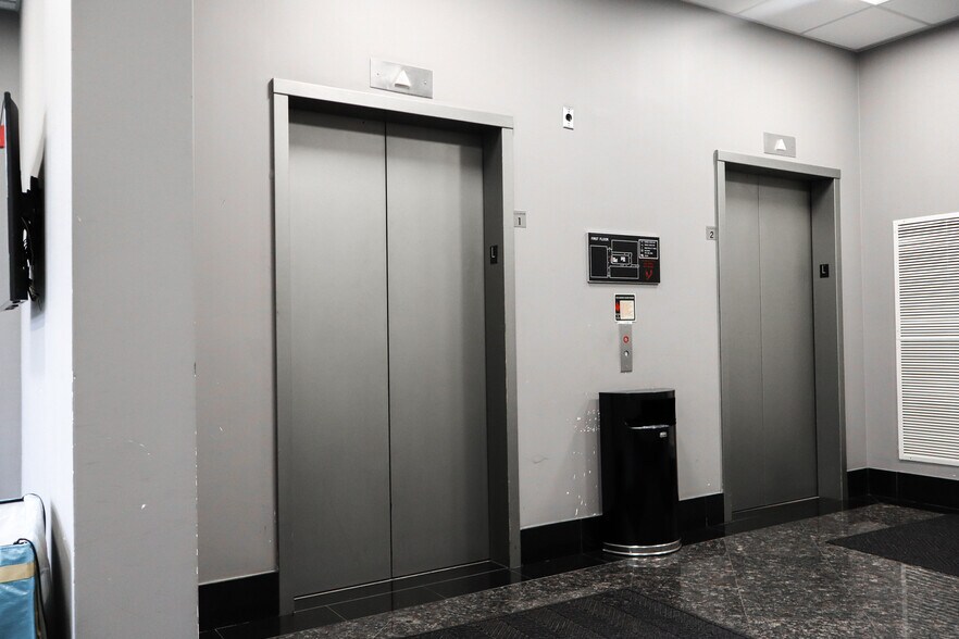 More Photos Of 100 Franklin Sq Dr, Somerset Office For Lease