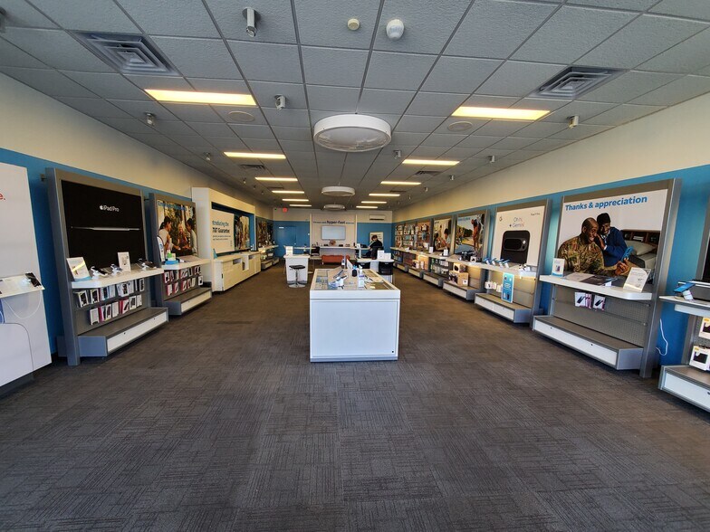 More Photos Of 1199 Highway 31 NW, Hartselle General Retail For Sale