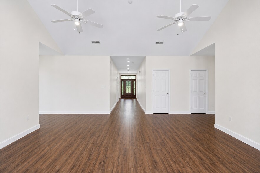 More Photos Of 419 Pin Hook Rd, Spring City Assisted Living For Sale