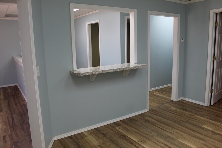 More Photos Of 310 N 13th St, Rogers Storefront Retail Office For Sale