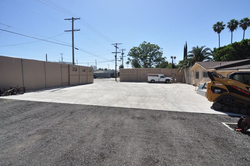 More Photos Of 15723 Kadota St, Sylmar Land For Sale