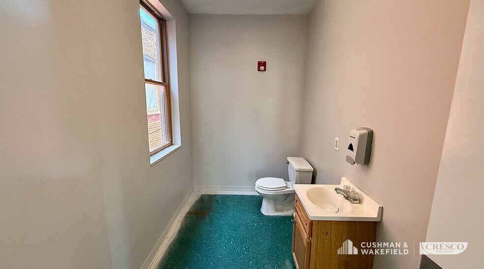 More Photos Of 4732-4734 Lorain Ave, Cleveland Storefront Retail Office For Lease