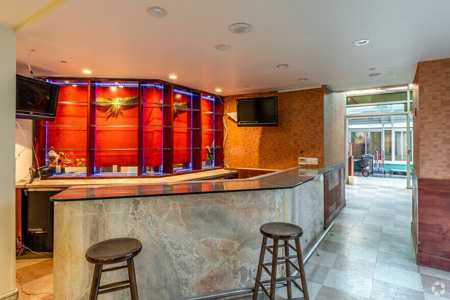 More Photos Of 39-05 29th St, Long Island City Hotel For Sale